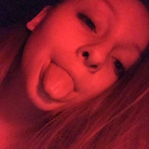 Meet your Posher, Angie